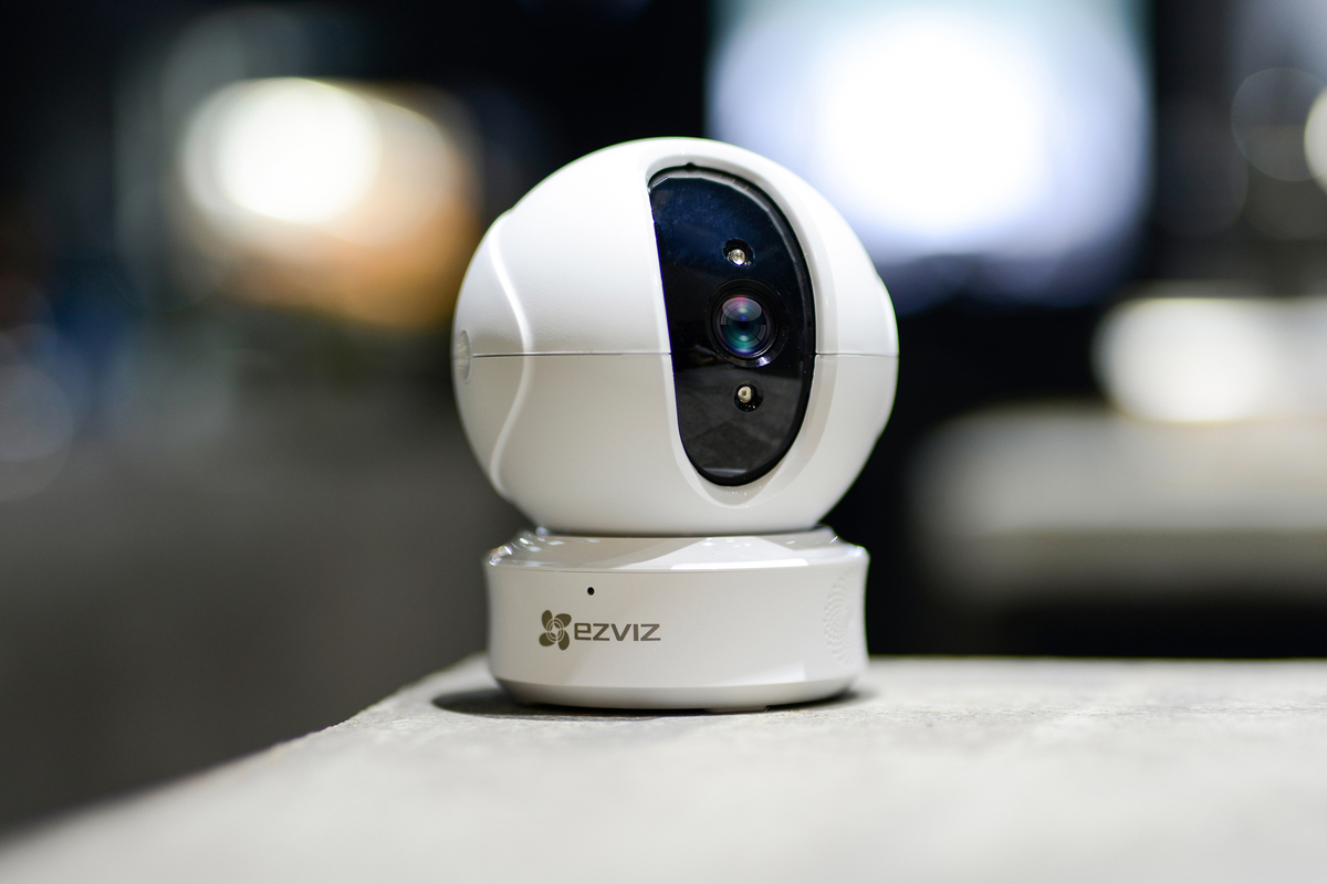 EZVIZ C6CN pan-and-tilt security camera review: Motion tracking keeps intruder in this camera's sights