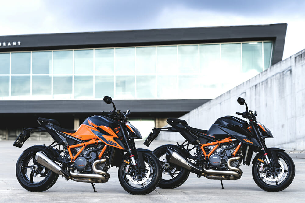 2020 KTM 1290 Super Duke R Video Review