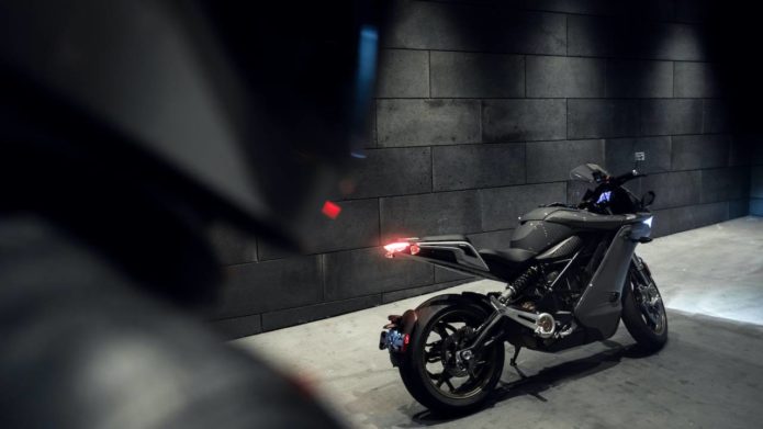 Zero SR/S electric motorcycle is a comfier cruiser (but it’s definitely not slow)