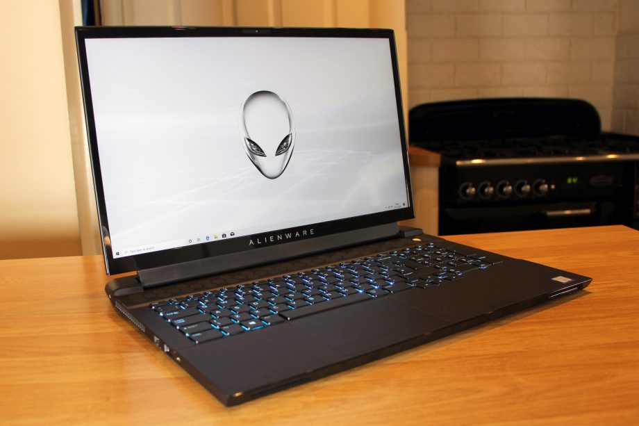 Dell alienware m17 r1 разборка ноутбука