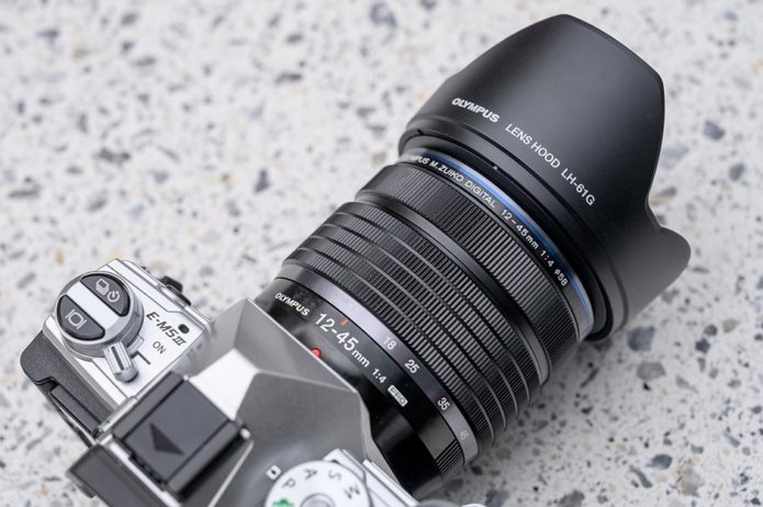 Hands on with Olympus' tiny 12-45mm F4 Pro lens