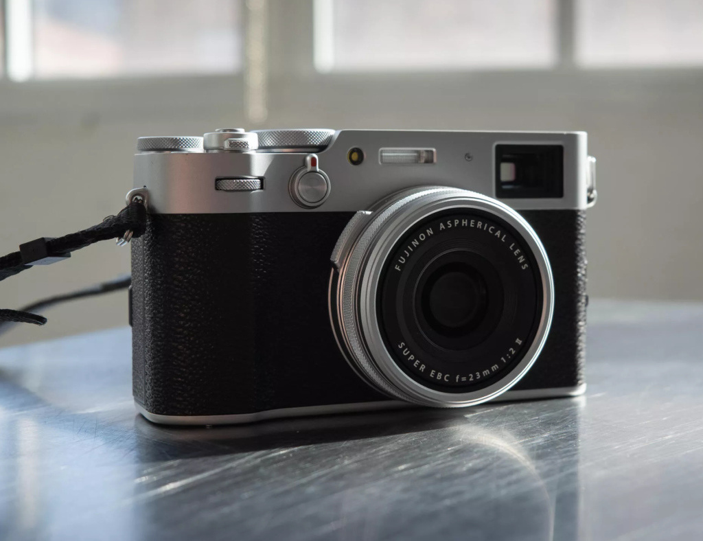 Fujifilm X100F vs X100V – The 10 Main Differences - GearOpen.com