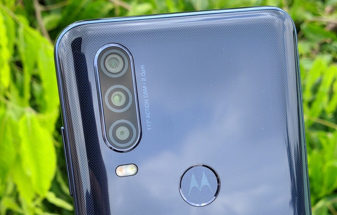 Motorola’s next 5G phones will borrow a key OnePlus feature