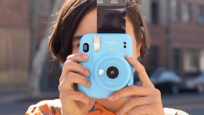 Fujifilm INSTAX Mini 11 Review: Get Excited for a Glass Lens