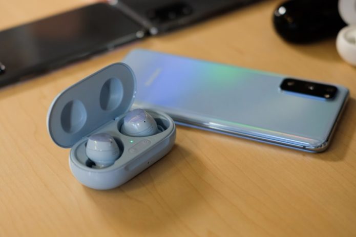 The Galaxy Buds Plus don’t really support multi-device connection