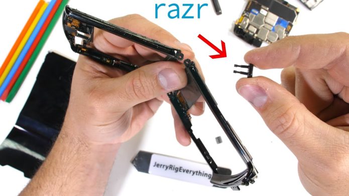 Motorola Razr 2019 teardown video shows a very different hinge