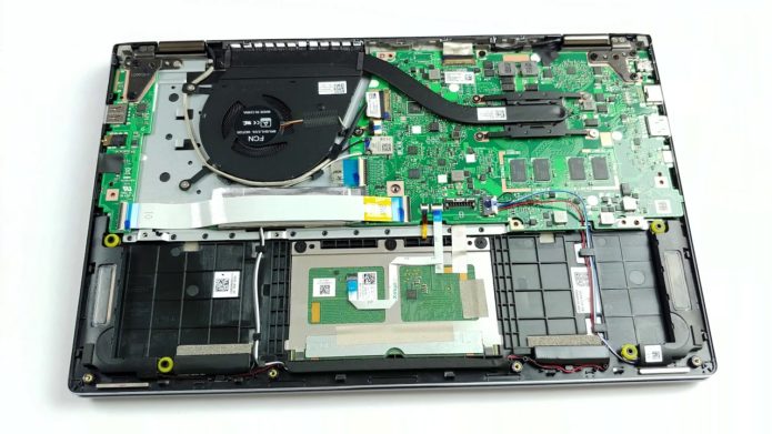 Inside ASUS ZenBook Flip 14 UM462 – disassembly and upgrade options
