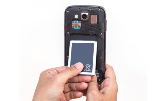 Your next phone could have a removable battery