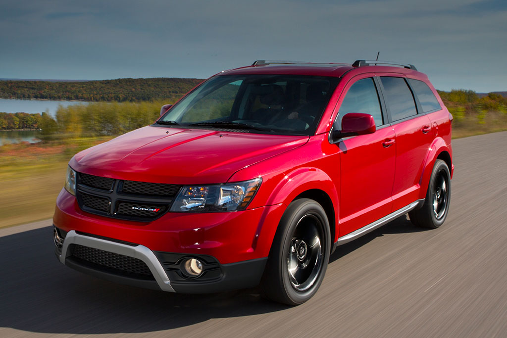 2020-Dodge-Journey-(1)