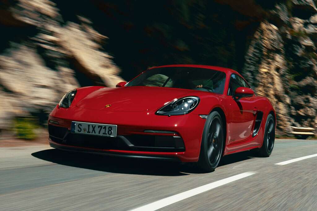 2020-Porsche-718-Cayman-(1)