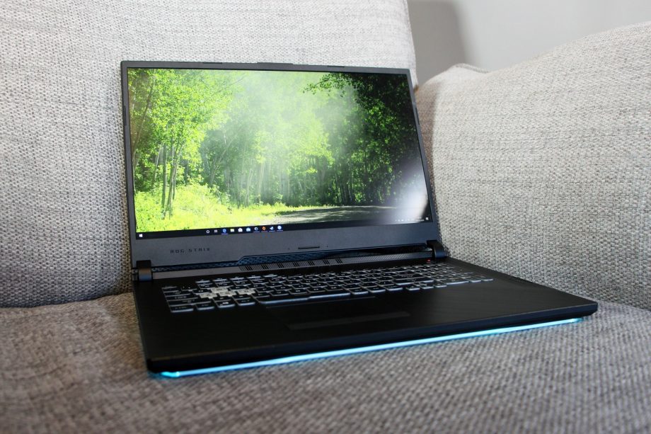 Asus ROG Strix Scar III (G731GU) Review