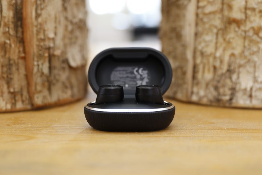 Bang & Olufsen Beoplay E8 3rd Gen Review