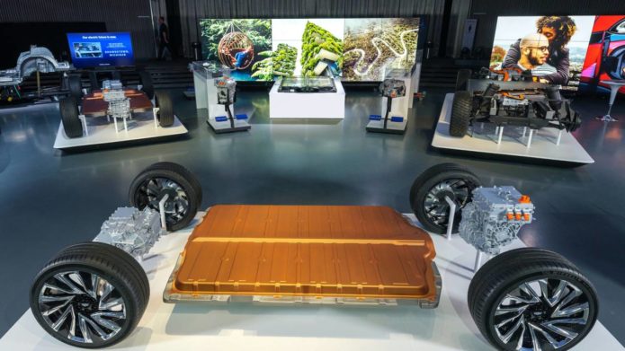 GM Ultium batteries revealed as core of new 400+ mile EV platform