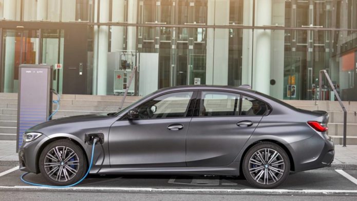 2021 BMW 330e plug-in hybrid gets US price and range confirmed