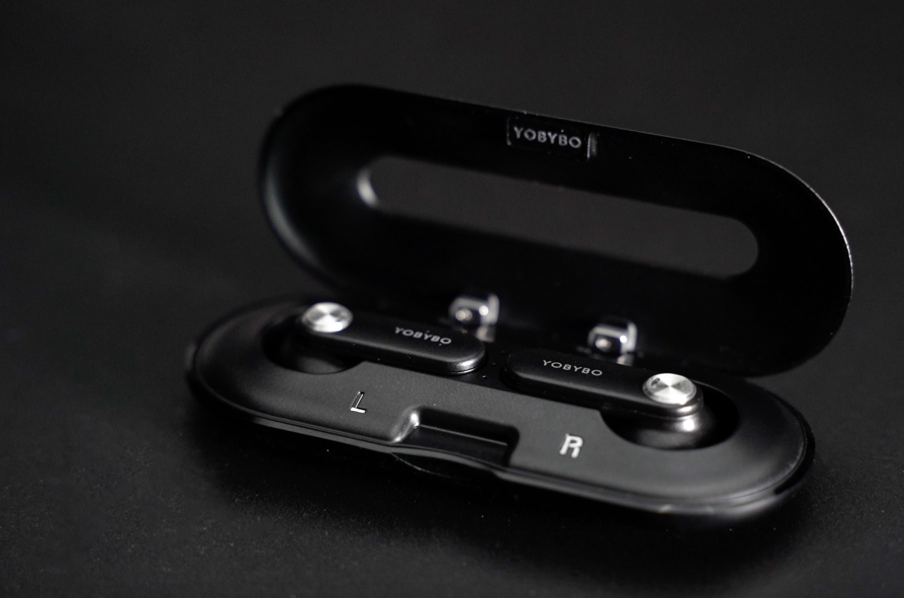 Yobybo Ultrathin CARD20 Earbuds Redefine Portability