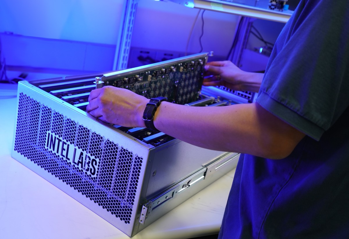 Intel's 'Pohoiki Springs' network of brain chips may be asked to help fight coronavirus