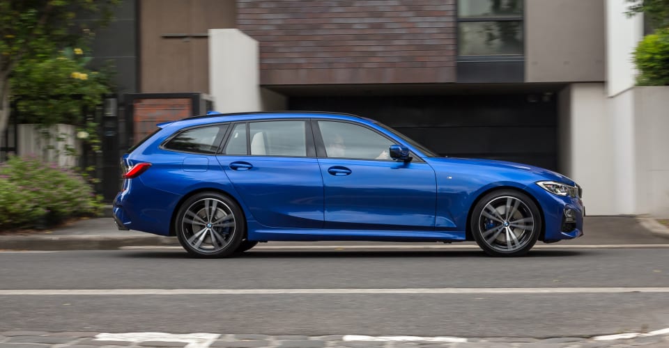 2019 bmw 330i touring review