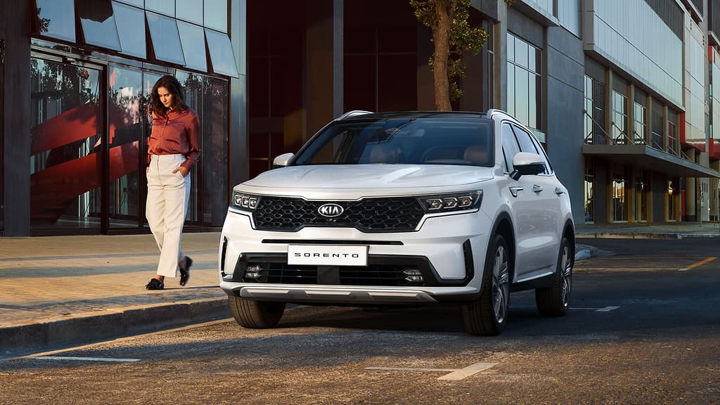 New Kia Sorento: Fresh pics and details