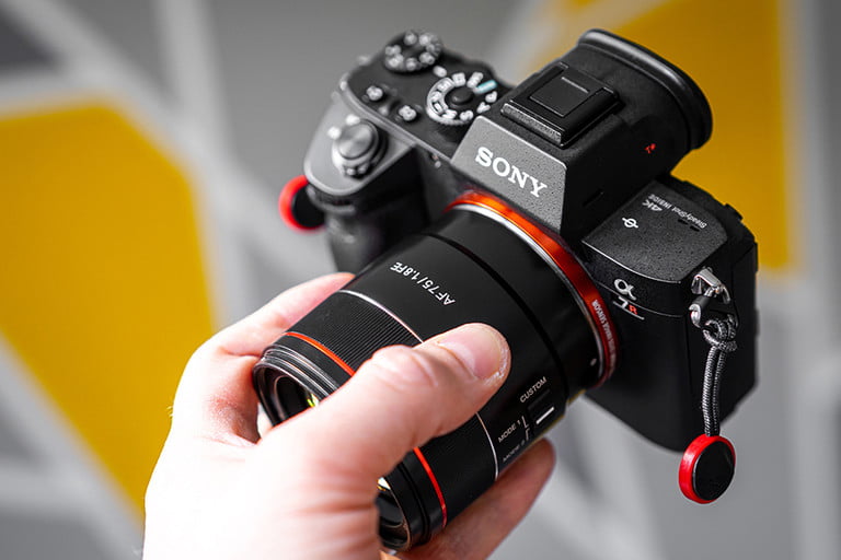 New Rokinon AF 75mm f/1.8 FE is light in weight, and probably price