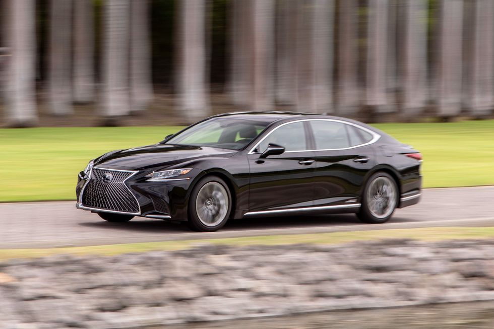 2020 Lexus LS 500h Review - GearOpen.com