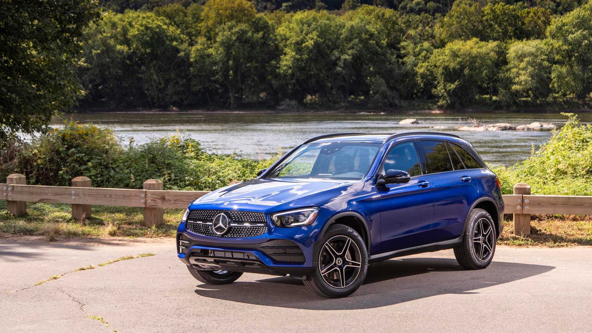 2020 Mercedes-Benz GLC300 review - GearOpen.com