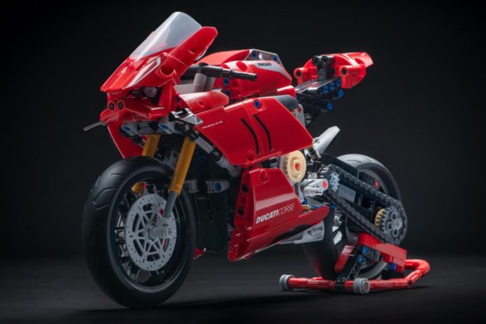 Lego Technic Ducati Panigale V4 R First Look: Motorcycle Model