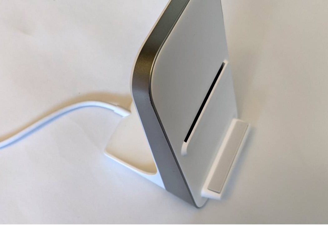 OnePlus Warp Charge 30 Wireless Charger Review: Speed and sound