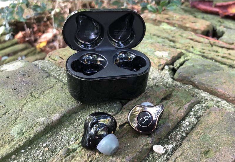 Sabbat E12 Ultra TWS Earbuds Review An amazing QI Wireless Charging Headphones