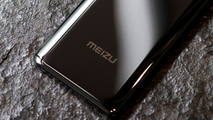 Meizu 17 Live Image Revealed the Punched Screen Like Galaxy S10