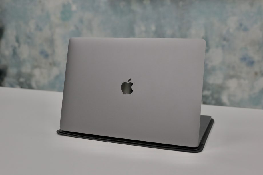 Apple’s new update will reduce your MacBook’s battery life to improve its lifespan