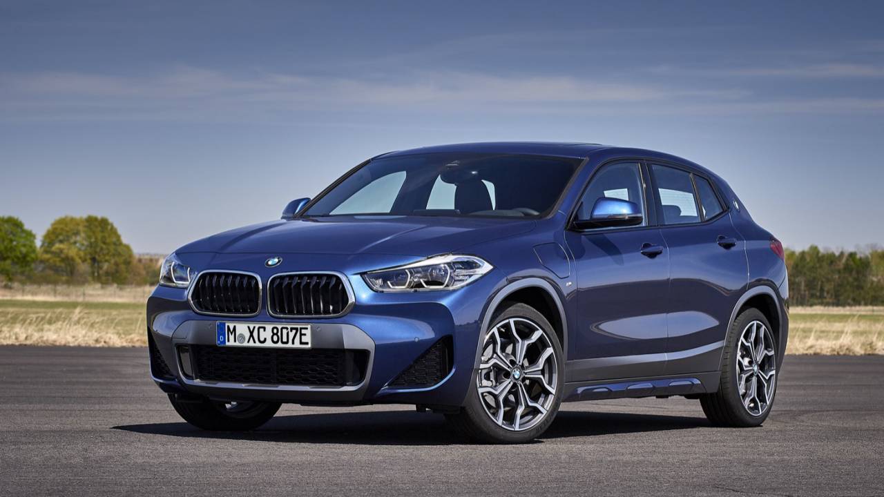 2021 BMW X2 xDrive25e crossover is a small PHEV with big ambitions