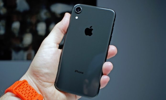 7 Things to Know About the iPhone XR iOS 13.4.1 Update