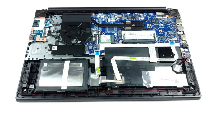 Inside Lenovo ThinkPad E15 – disassembly and upgrade options