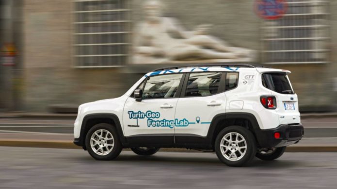 This hybrid Jeep auto-enables EV mode in the city – then reports you if you use gas