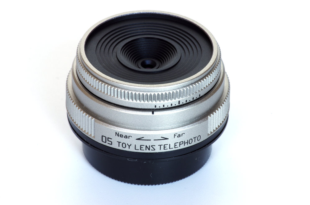 Pentax 05 Toy Lens Telephoto 18mm f/8 Review