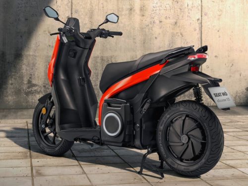 2021 SEAT MÓ ESCOOTER 125 FIRST LOOK: URBAN MOBILITY