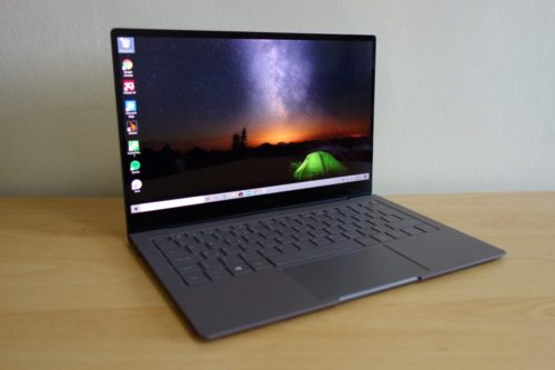 Is the Galaxy Book S touch screen?