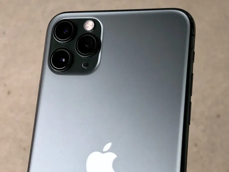 10 Reasons to Wait for the iPhone 12 & 6 Reasons Not To
