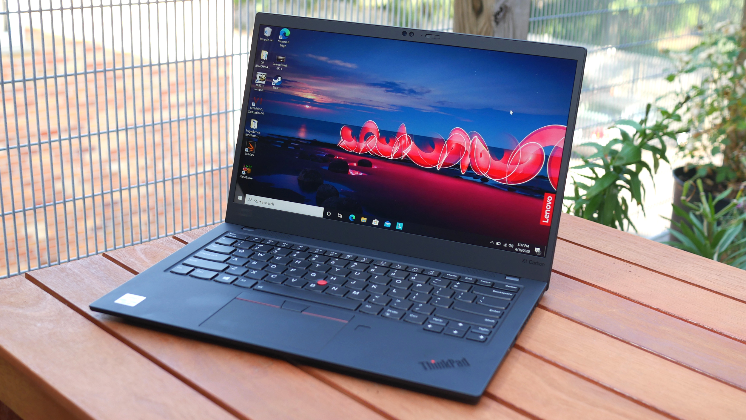 Lenovo ThinkPad X1 Carbon (8th Gen) review