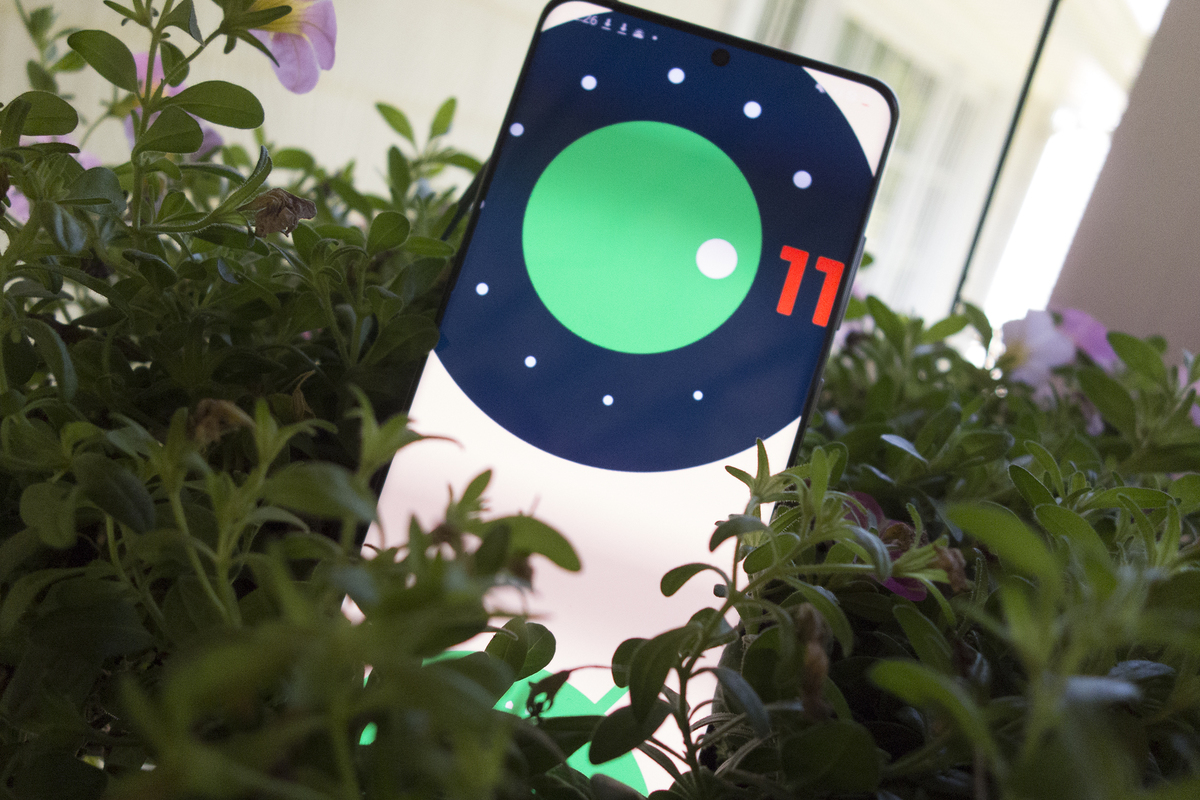 Annual Android and iOS releases are boring and they need to stop