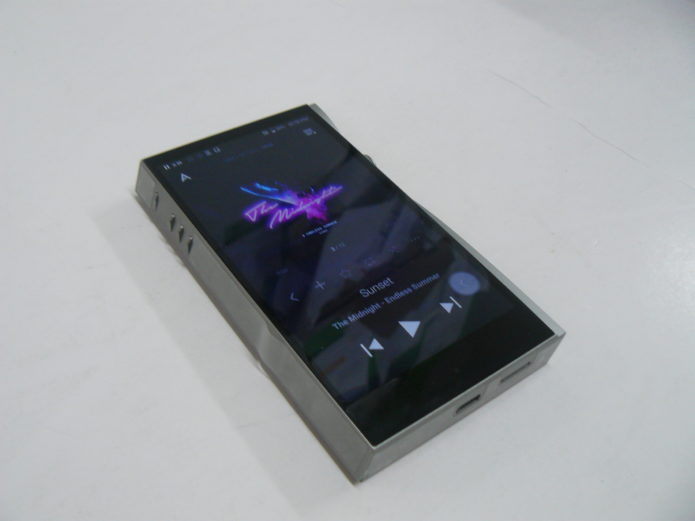 The World’s First Multi-DAC – Astell and Kern SE200 Review