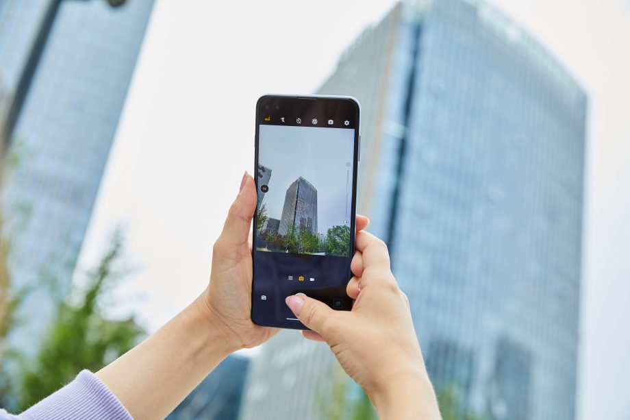The bargain Moto G 5G Plus takes 5G mainstream before the iPhone 12