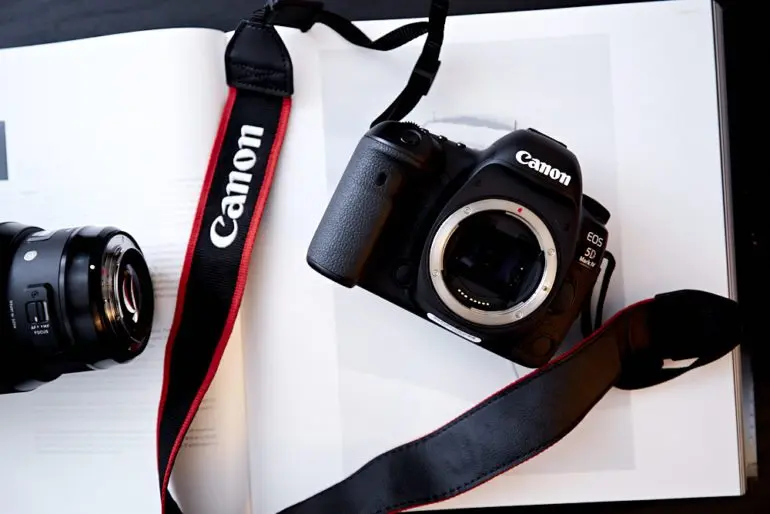 End of an Era: Do We Really Need a New Canon EOS 5D DSLR?