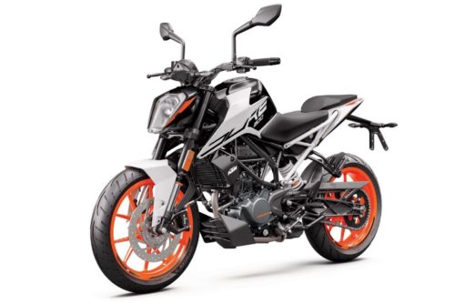2020 KTM 200 DUKE FIRST LOOK (8 FAST FACTS, SPECS, AND PHOTOS)