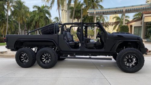 This 6×6 Gladiator by So Flo Jeeps is a hell of a ride