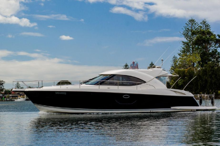 riviera 4400 sport yacht review