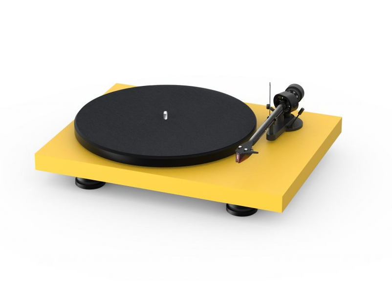 Pro-Ject Audio unveils new Debut Carbon EVO turntable