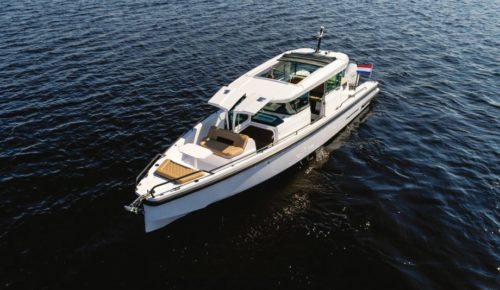 Axopar 37 review: Award-winning cruiser reborn for 2020 with gull-wing doors