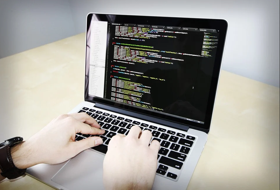 Ways In Which Smart Software Can Upgrade Your Business