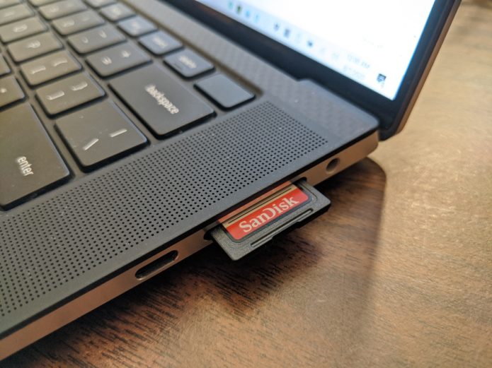 Why your laptop's SD card reader might be terrible